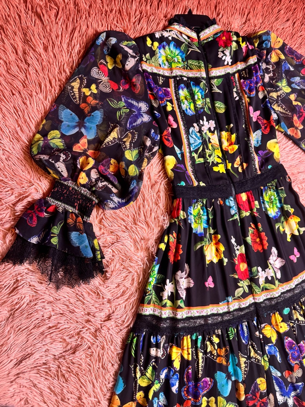 Alice + Olivia Camreigh Printed Blouson Sleeve Maxi Dress. Size 8 - Picture 12 of 17